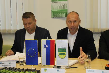 4273_1483448062_198_4273