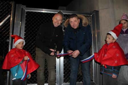 32093_1483444437_82_32093