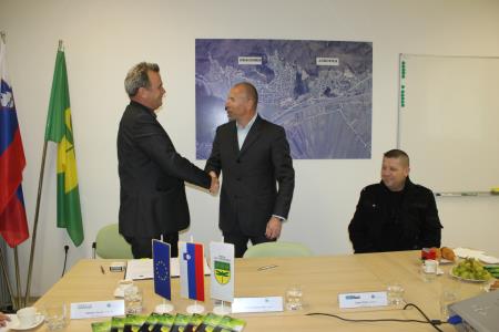 10790_1455792703_55_10790