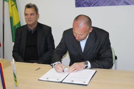 10683_1455792665_9_10683